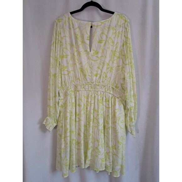 Torrid Mini Gauze Floral Yellow Skater Dress Long Sleeves Fit Flare Size 3 NWT - Picture 6 of 12
